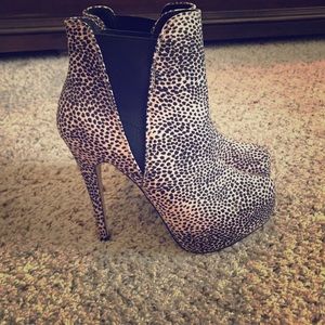 Leopard booties